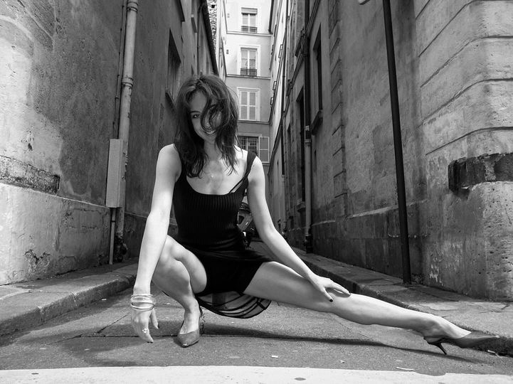 Portrait of Yeva Khrapova, who works in the Artist style (Paris, France) Photo 2 of 4.